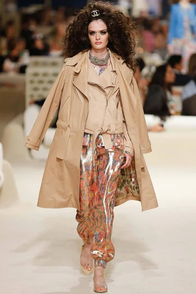 Look 43